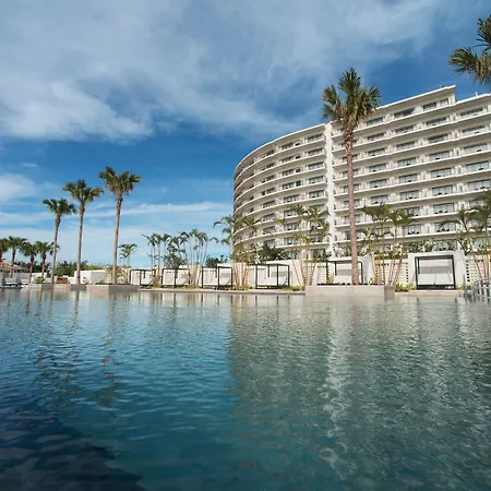 Hotel Monterey Okinawa Spa & Resort-3
